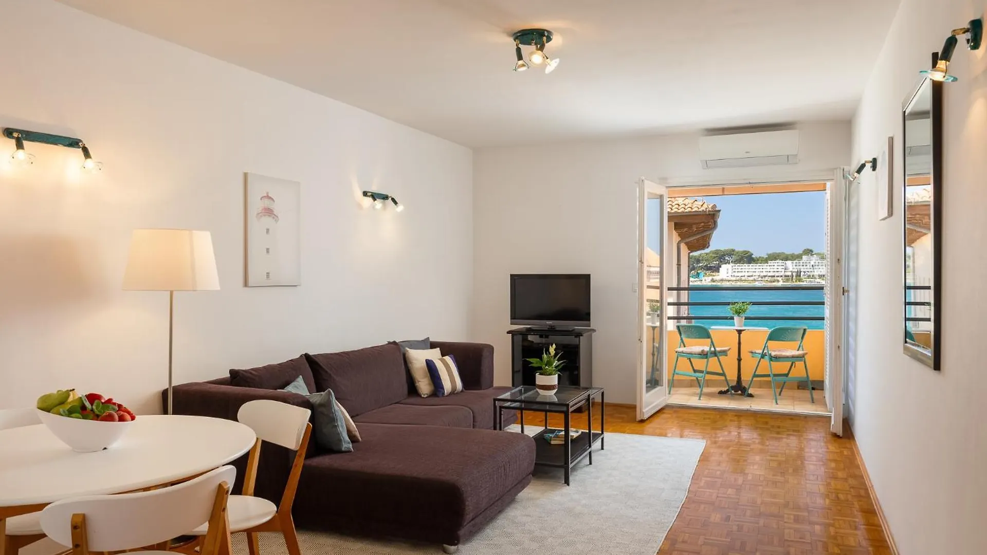 Διαμέρισμα Old Town Suites And Rooms Πόρετς