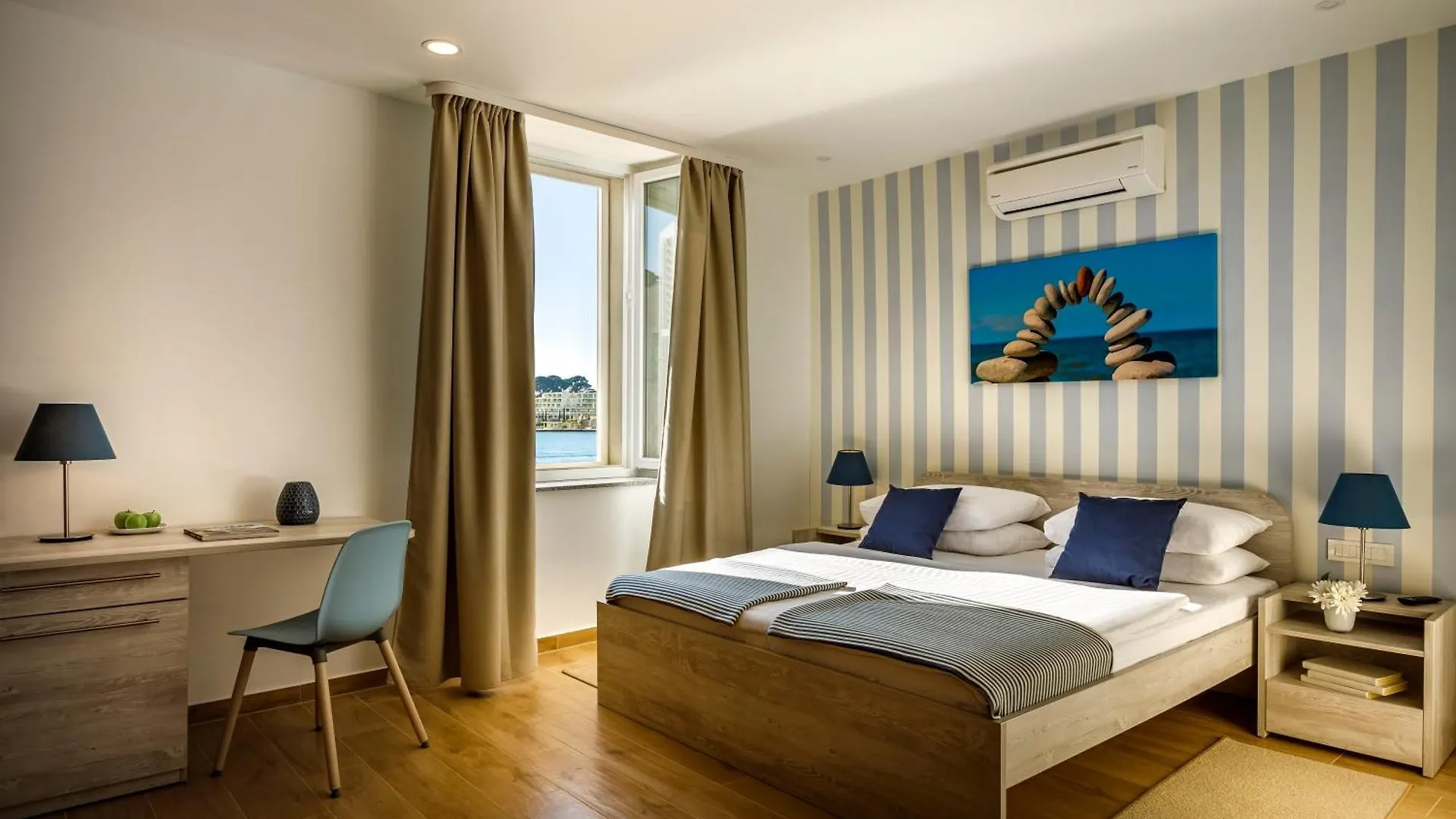 Διαμέρισμα Old Town Suites And Rooms Πόρετς